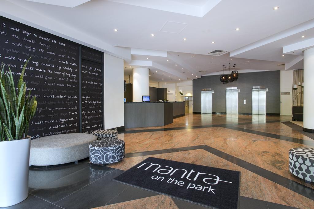 Mantra On The Park Lejlighedshotel Melbourne Eksteriør billede