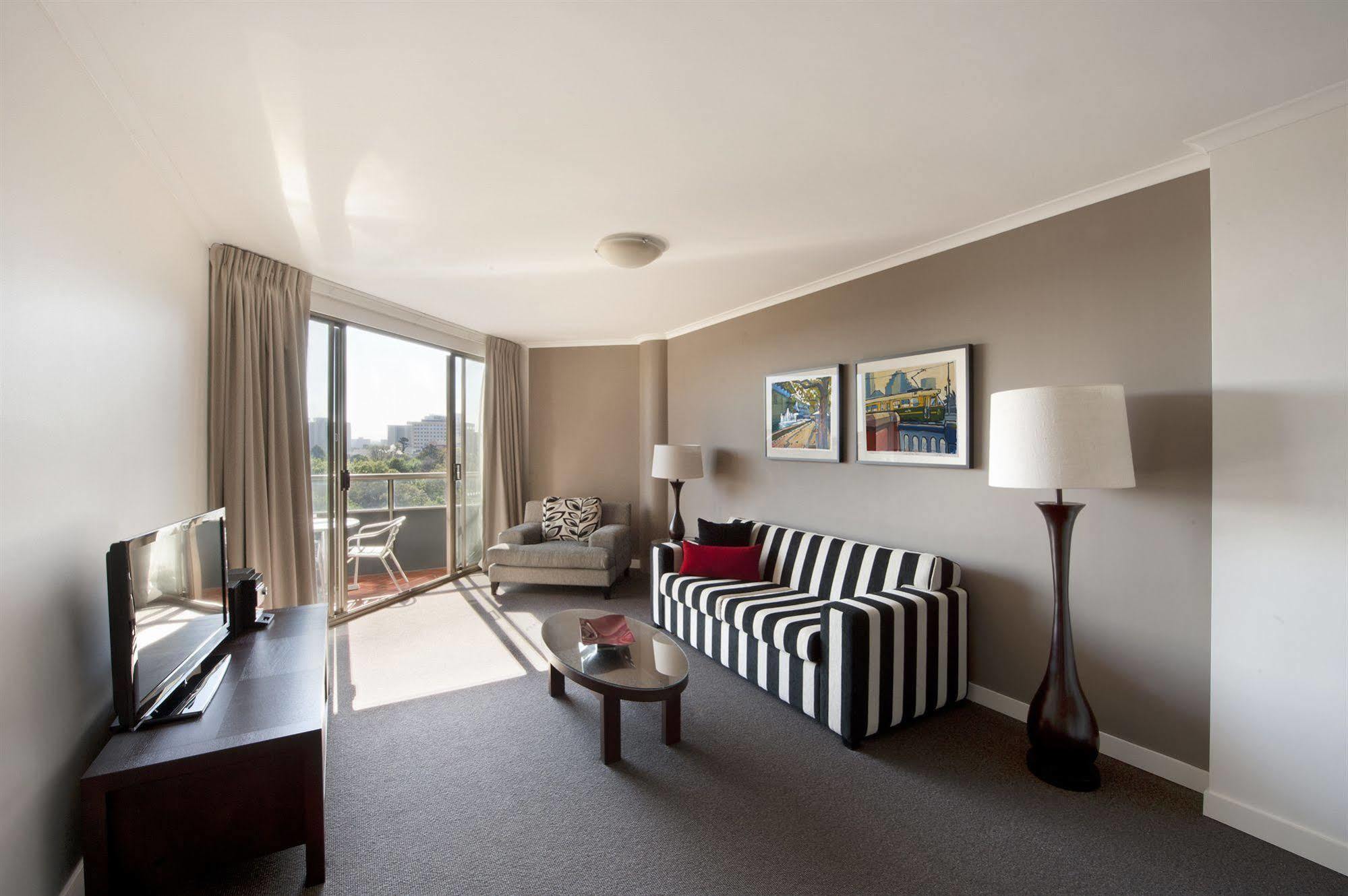 Mantra On The Park Lejlighedshotel Melbourne Eksteriør billede